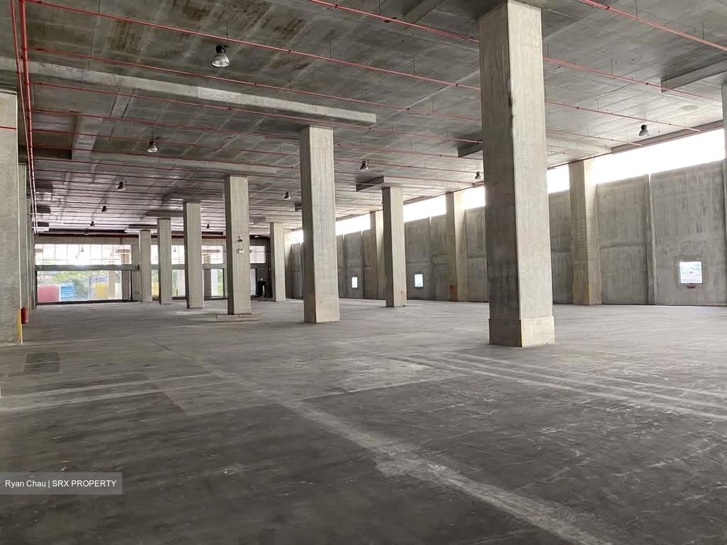 Benoi Sector (D22), Warehouse #587638131
